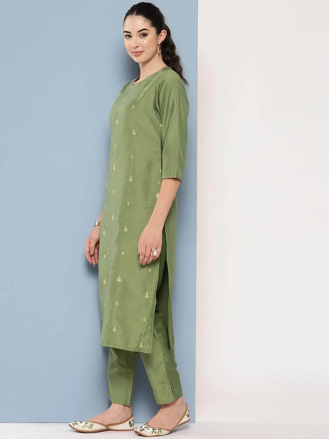 Green Chinon Solid Kurta with Pant and Dupatta