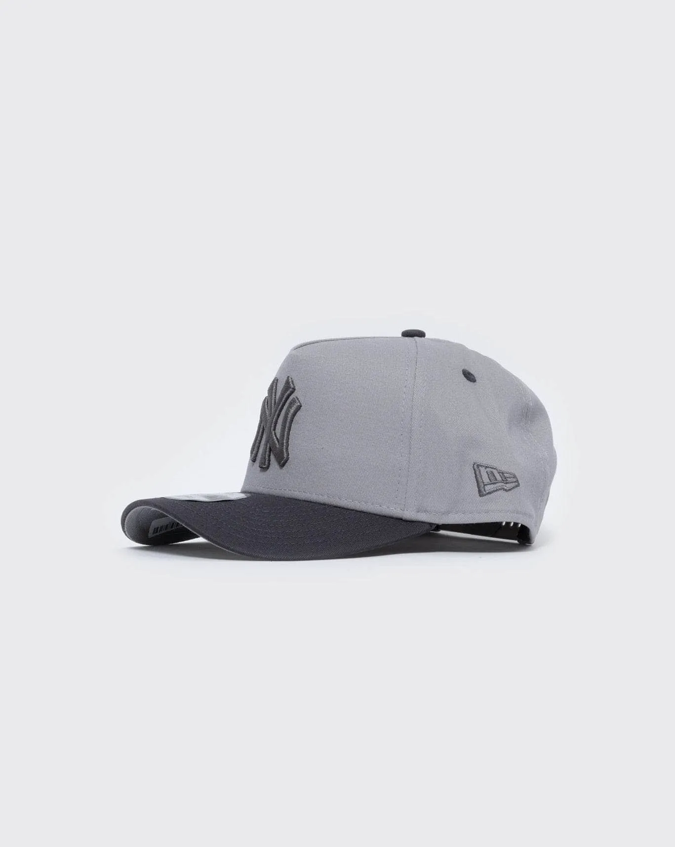 new era 940 aframe new york yankees overcast