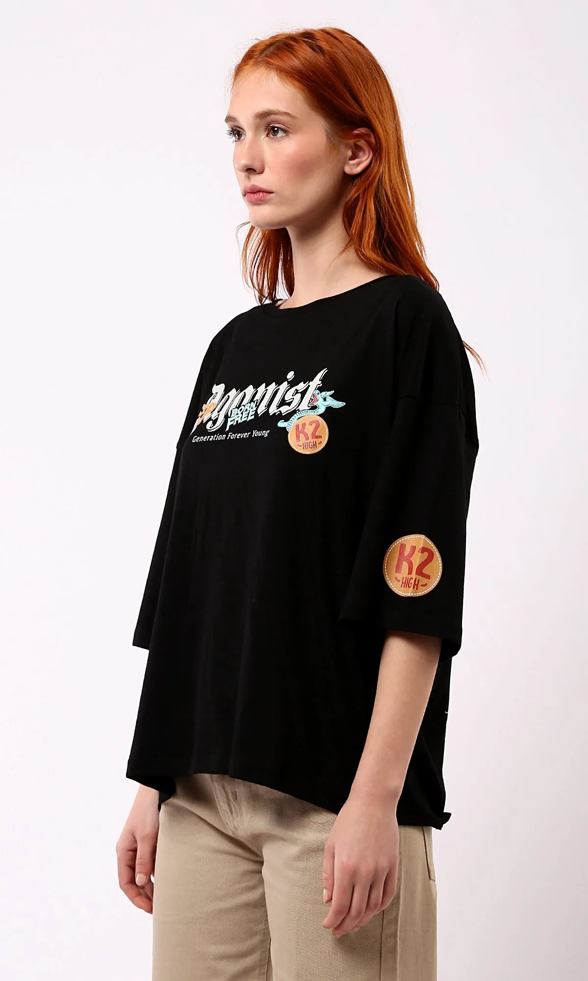 O179806 Against Elbow Sleeves Relaxed Black Tee